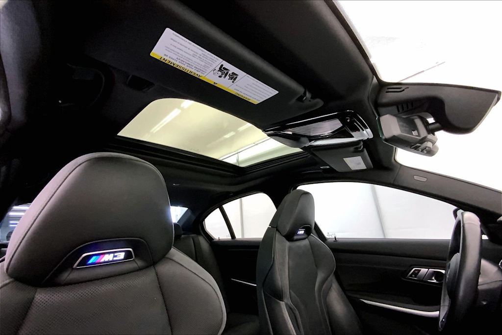 Thumbnail: 2022 BMW M3 - 30