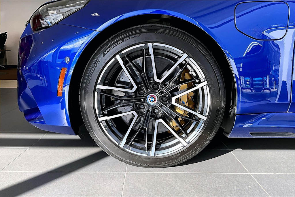 Thumbnail: 2025 BMW M5 - 8