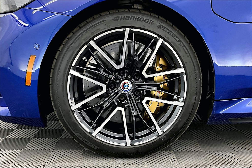 Thumbnail: 2025 BMW M5 - 8