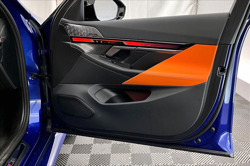 Thumbnail: 2025 BMW M5 - 28
