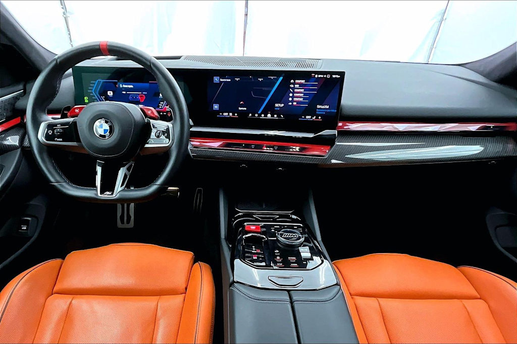 Thumbnail: 2025 BMW M5 - 10