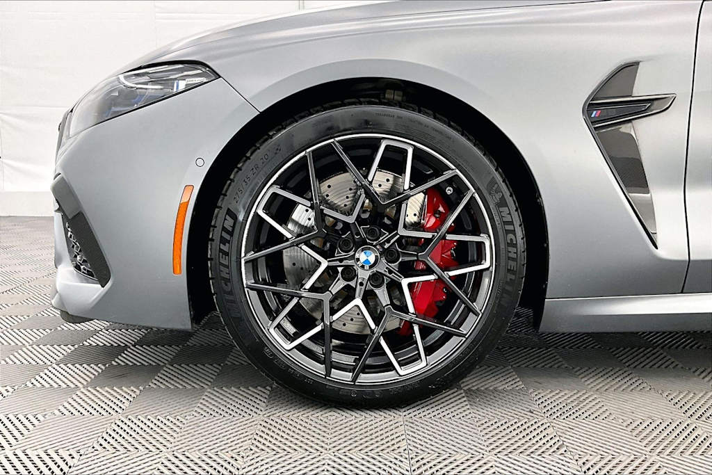 Thumbnail: 2024 BMW M8 - 8