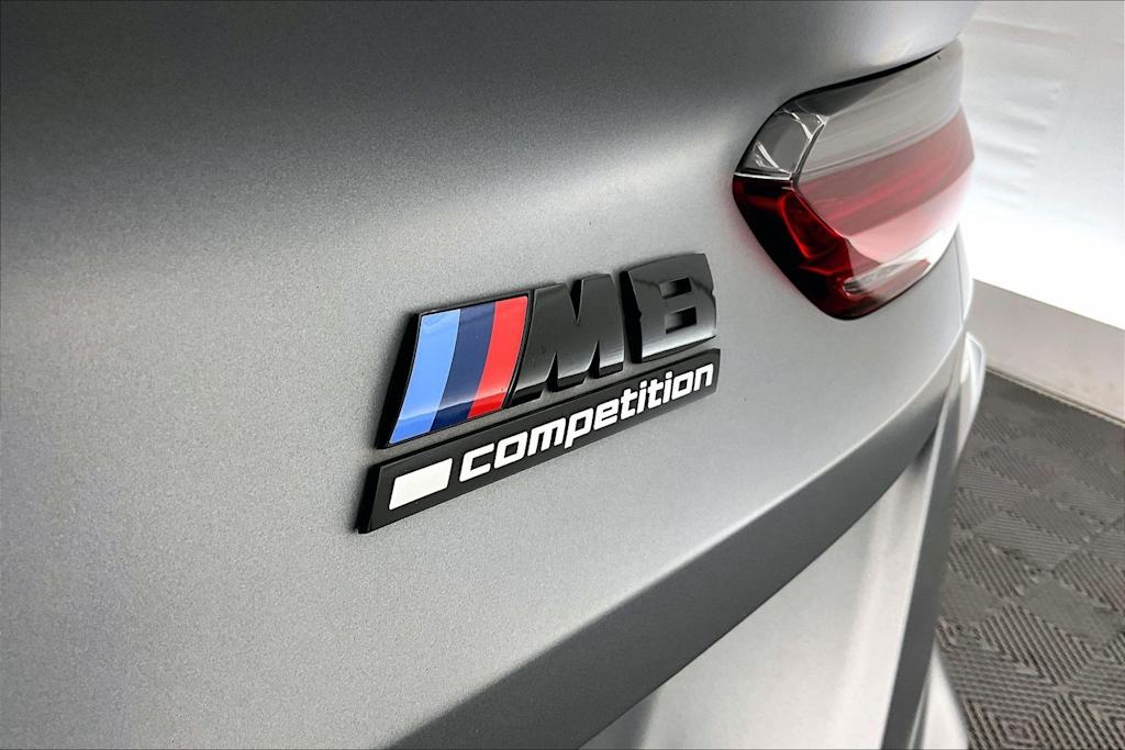 Thumbnail: 2024 BMW M8 - 7