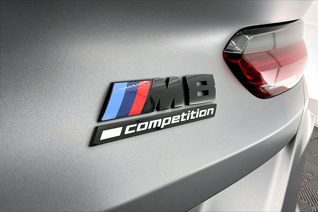 Thumbnail: 2024 BMW M8 - 7