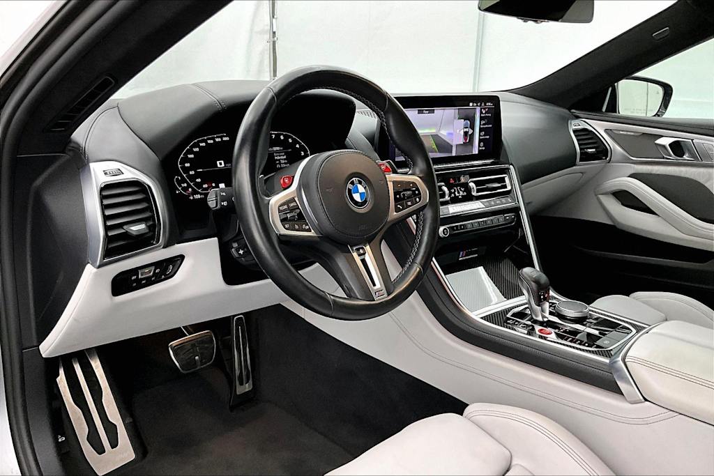 Thumbnail: 2023 BMW M8 - 2