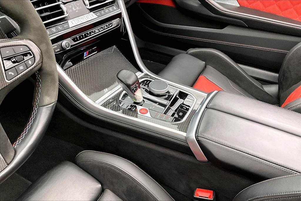 Thumbnail: 2025 BMW M8 - 15