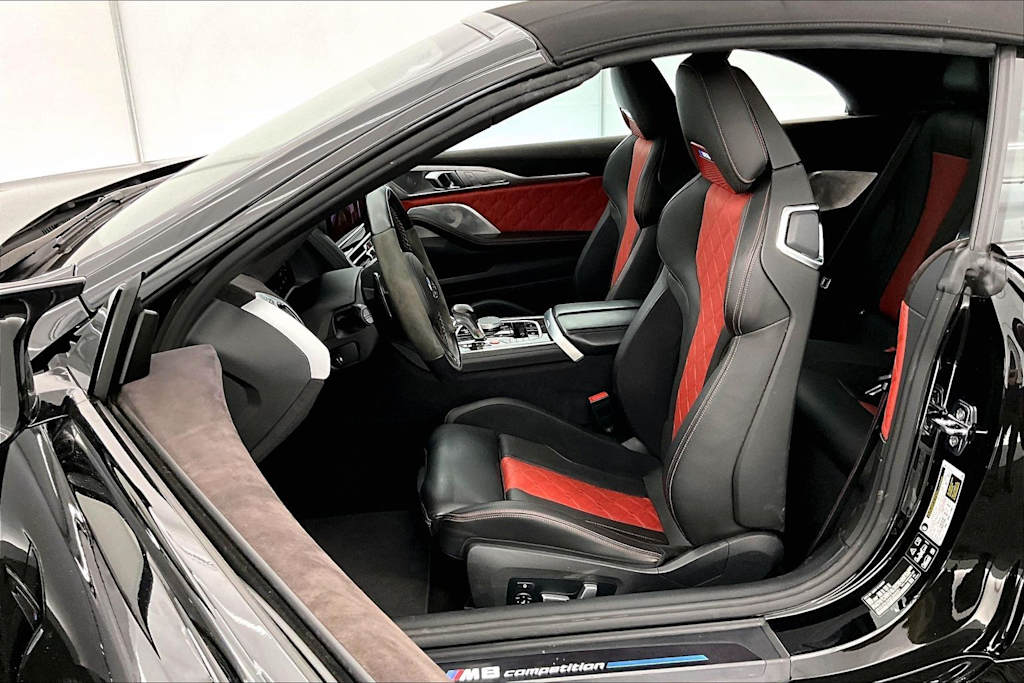 Thumbnail: 2025 BMW M8 - 10