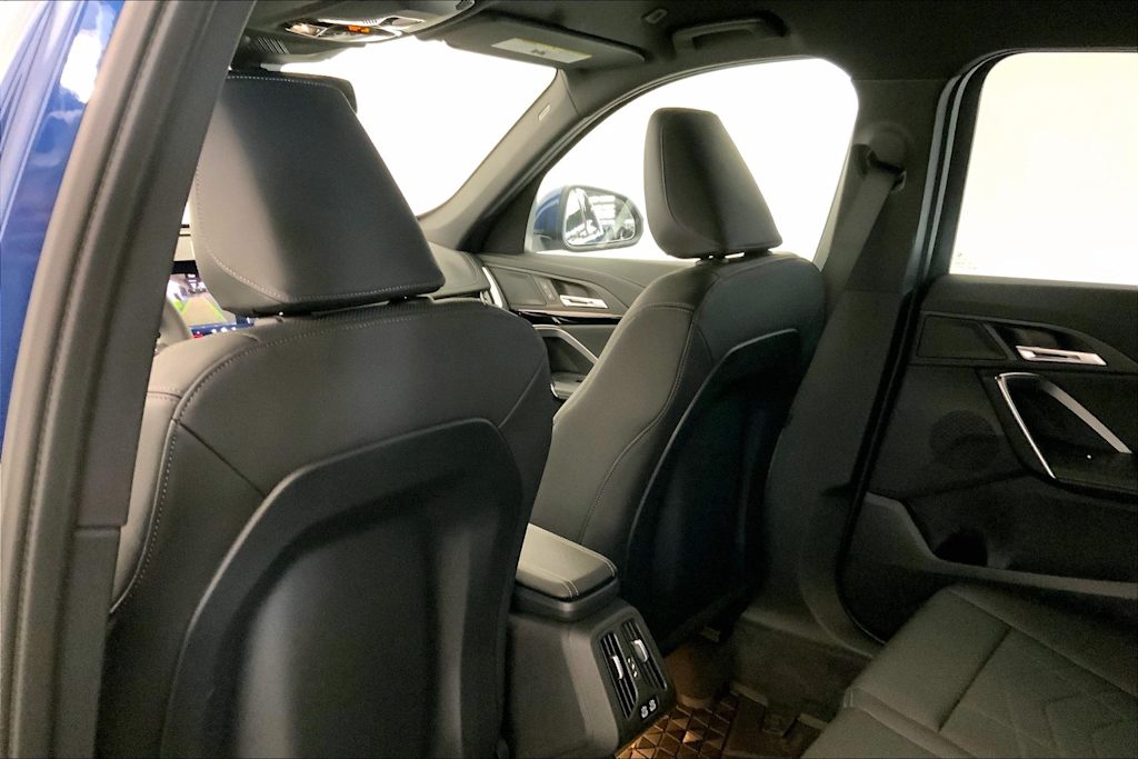 Thumbnail: 2025 BMW X1 - 13