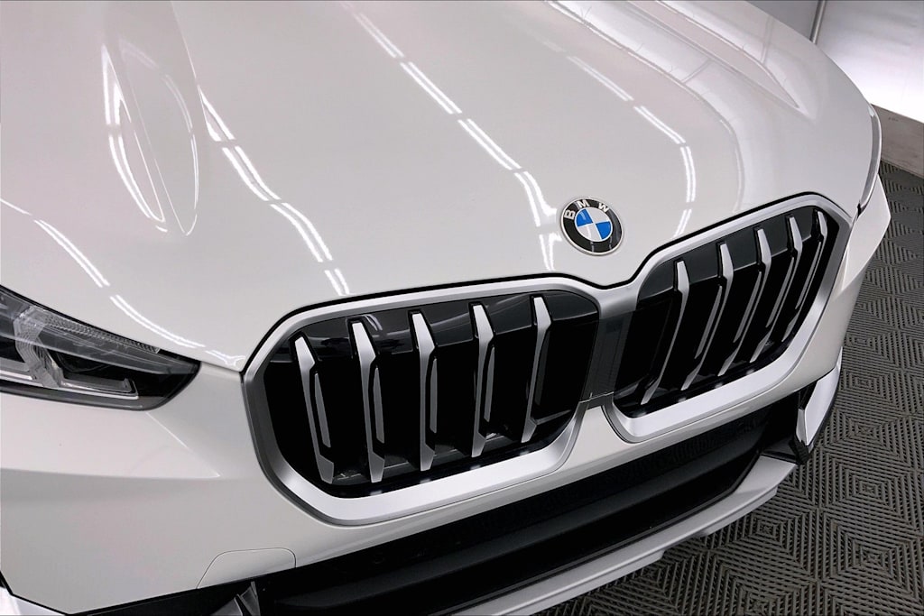 Thumbnail: 2025 BMW X1 - 33