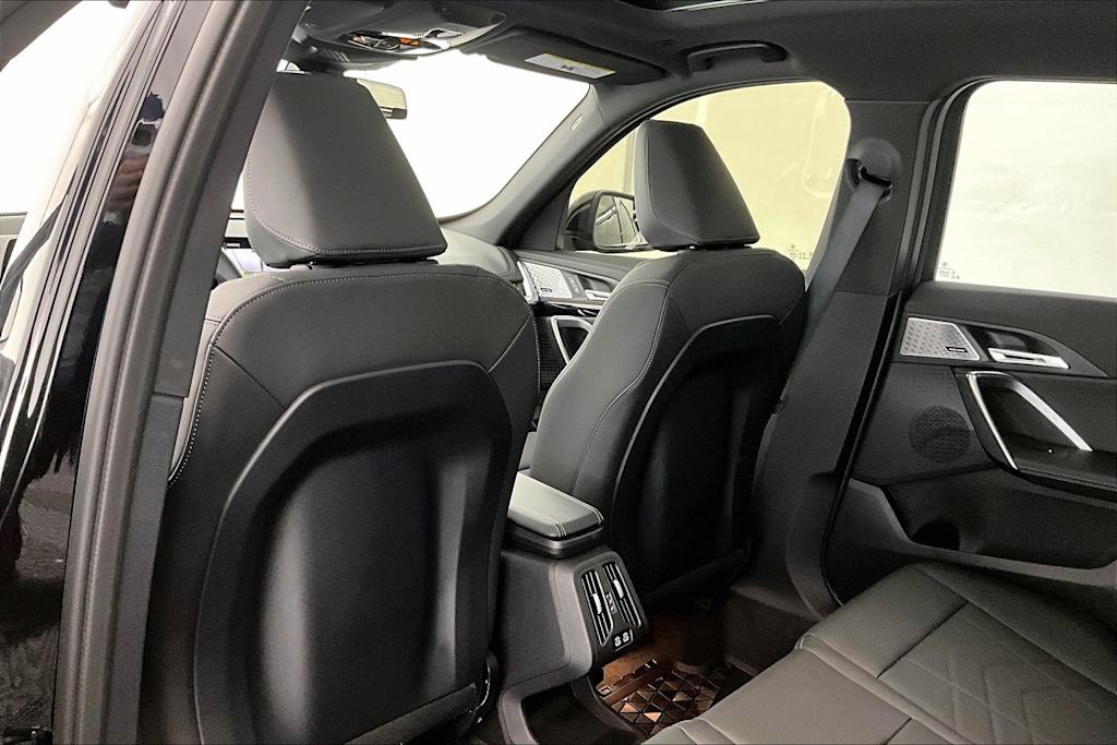 Thumbnail: 2025 BMW X1 - 13