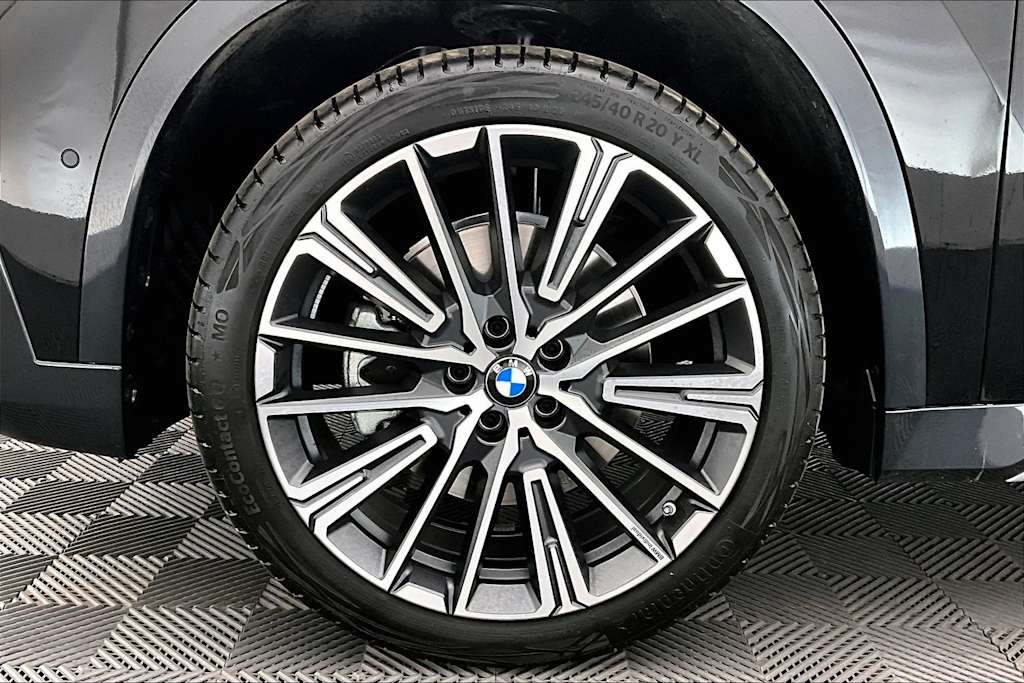 Thumbnail: 2025 BMW X1 - 8