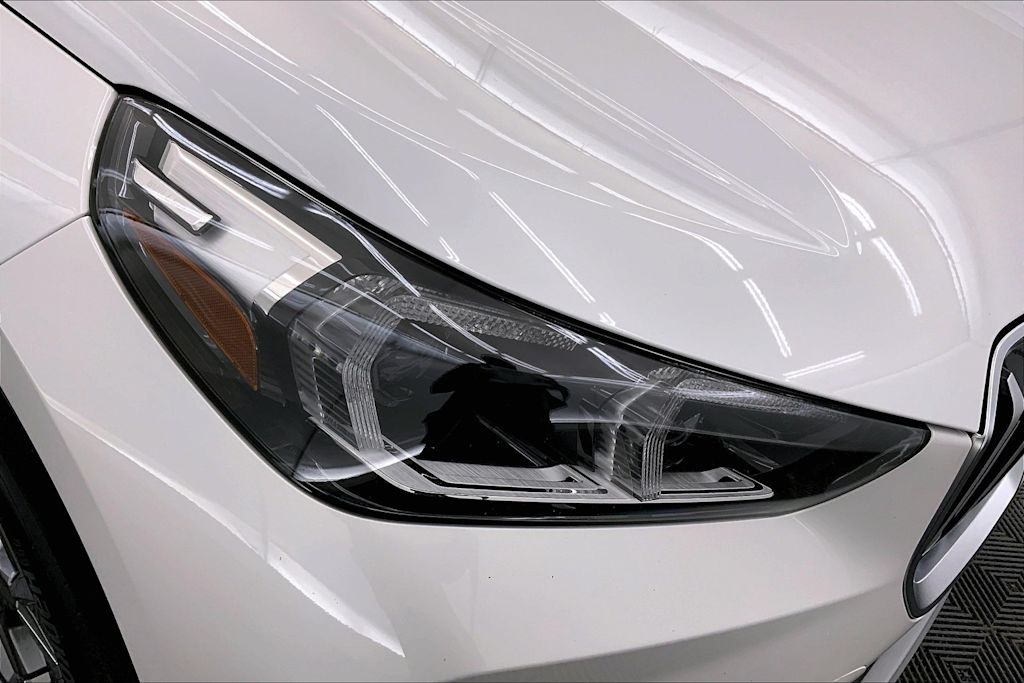 Thumbnail: 2024 BMW X1 - 31