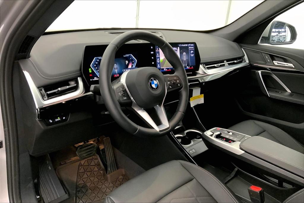 Thumbnail: 2025 BMW X1 - 2