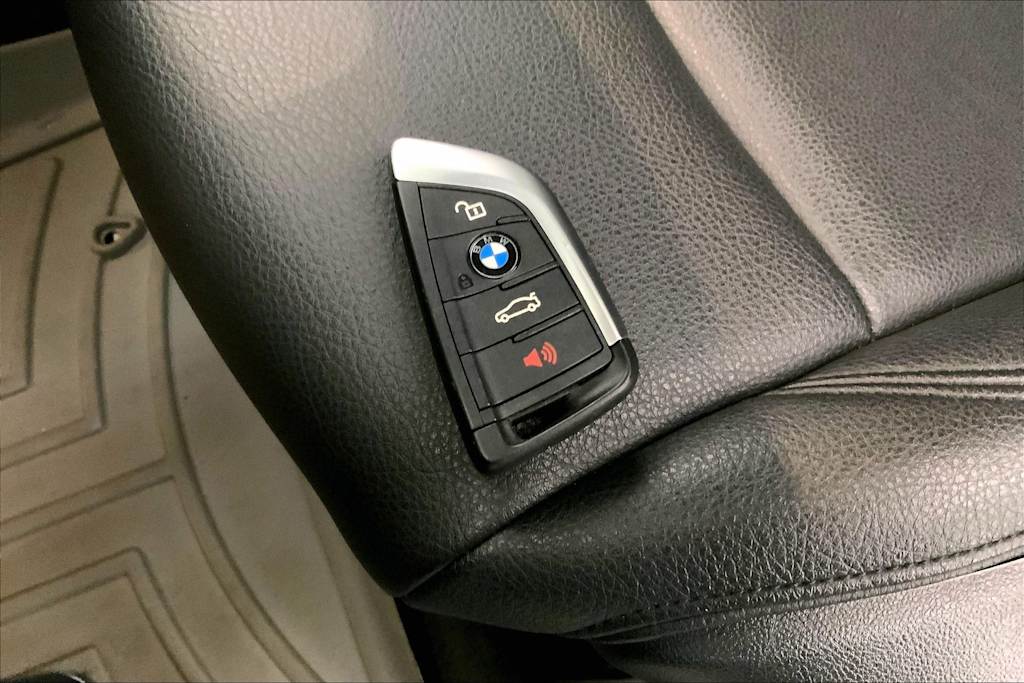 Thumbnail: 2021 BMW X1 - 20