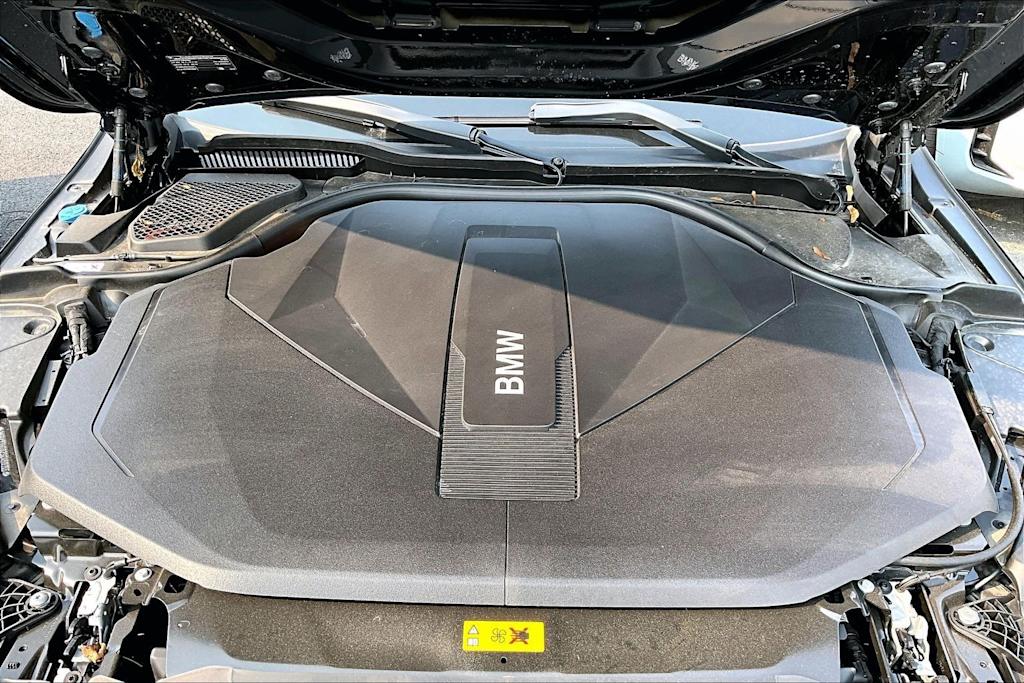 Thumbnail: 2025 BMW i5 - 8