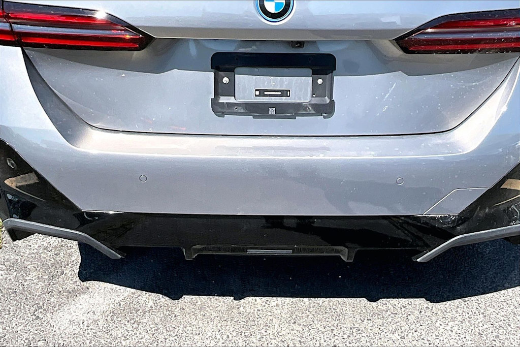 Thumbnail: 2025 BMW i5 - 12