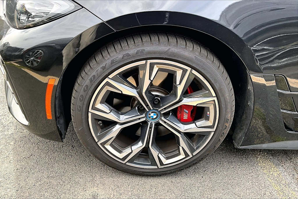 Thumbnail: 2023 BMW i4 - 7