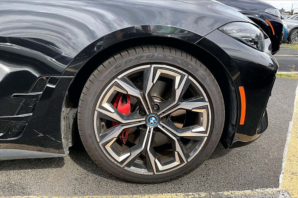 Thumbnail: 2023 BMW i4 - 15
