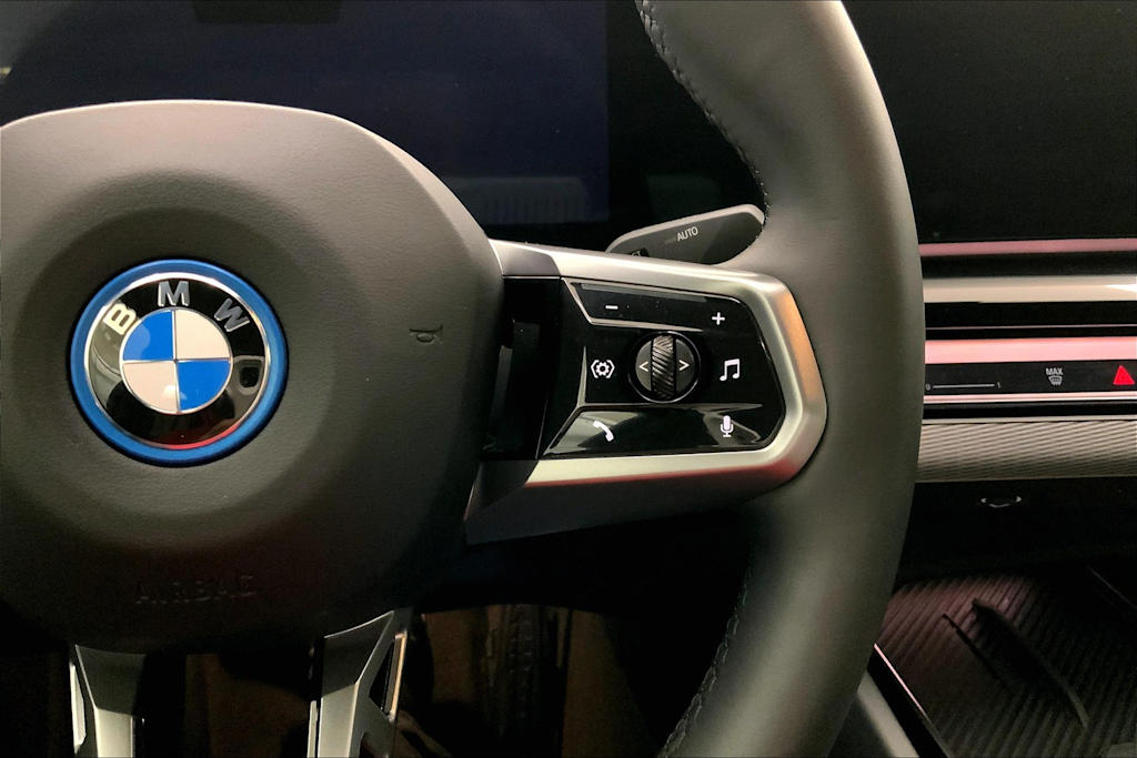 2024 BMW i5 eDrive40 26