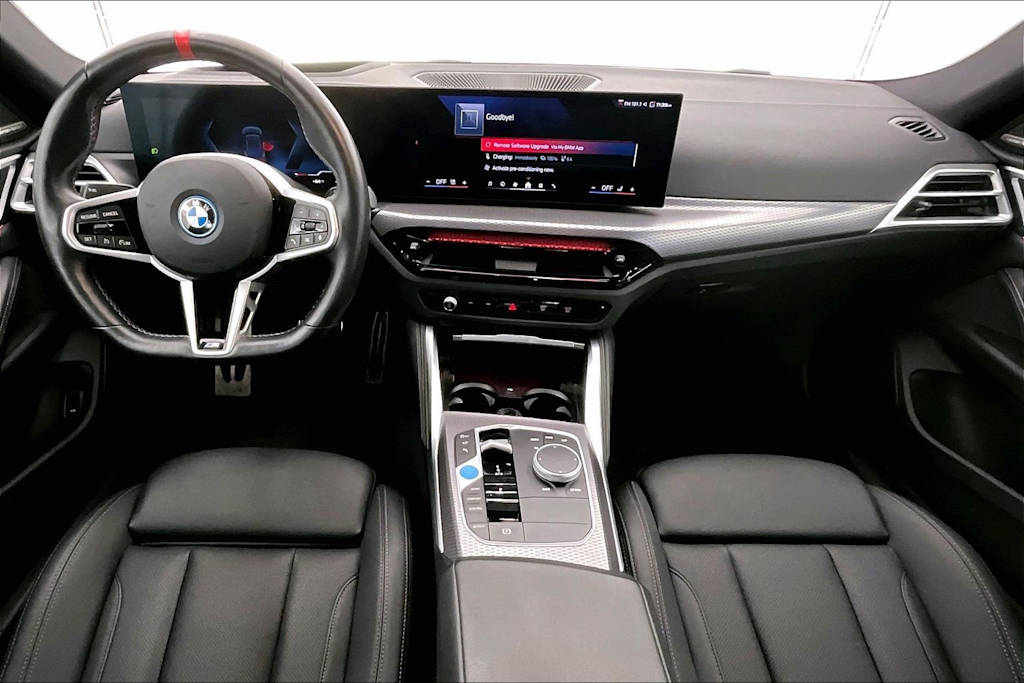 Thumbnail: 2025 BMW i4 - 10