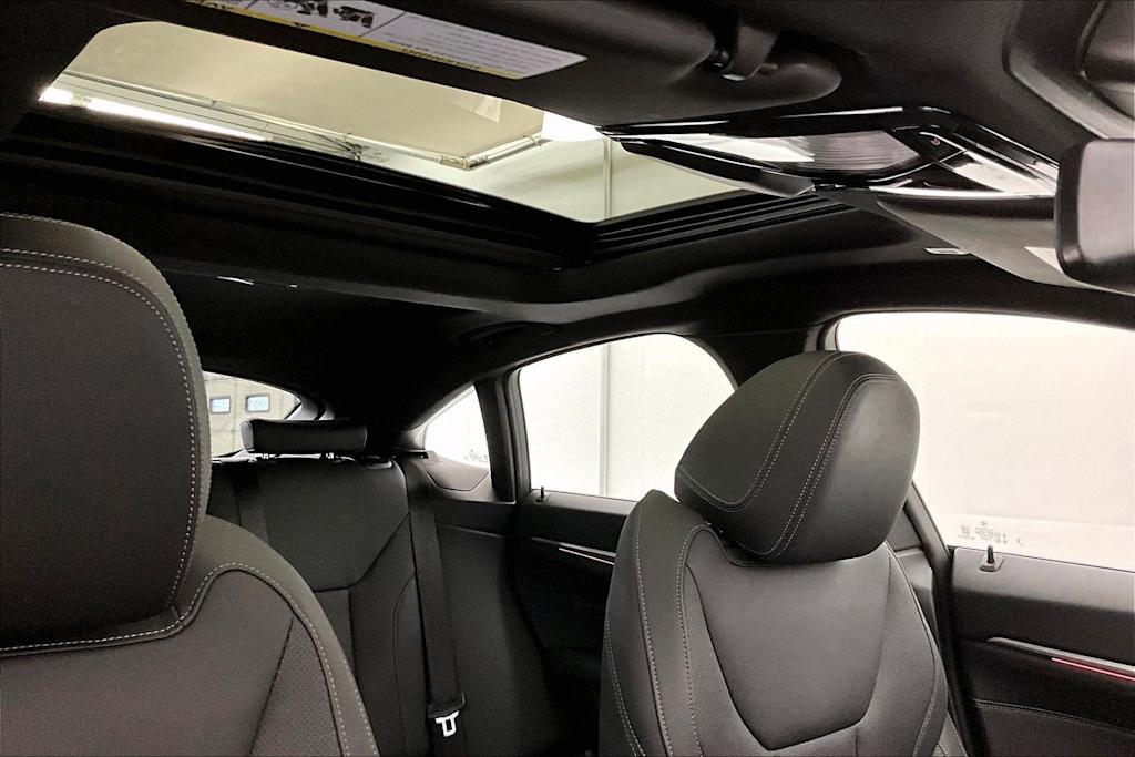 Thumbnail: 2025 BMW i4 - 30