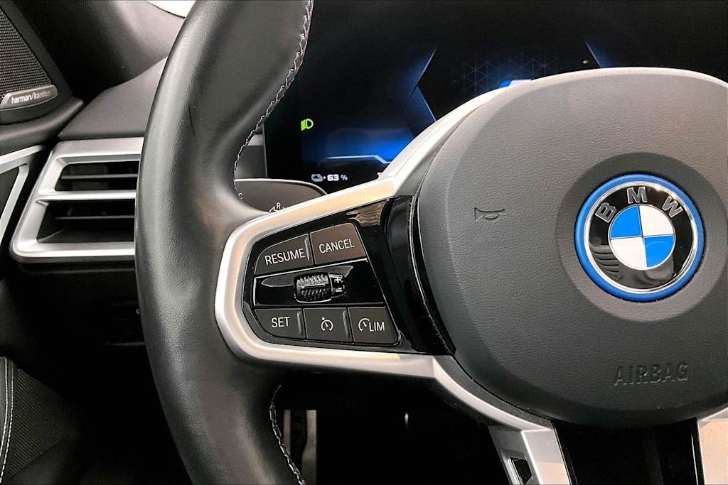 Thumbnail: 2025 BMW i4 - 24