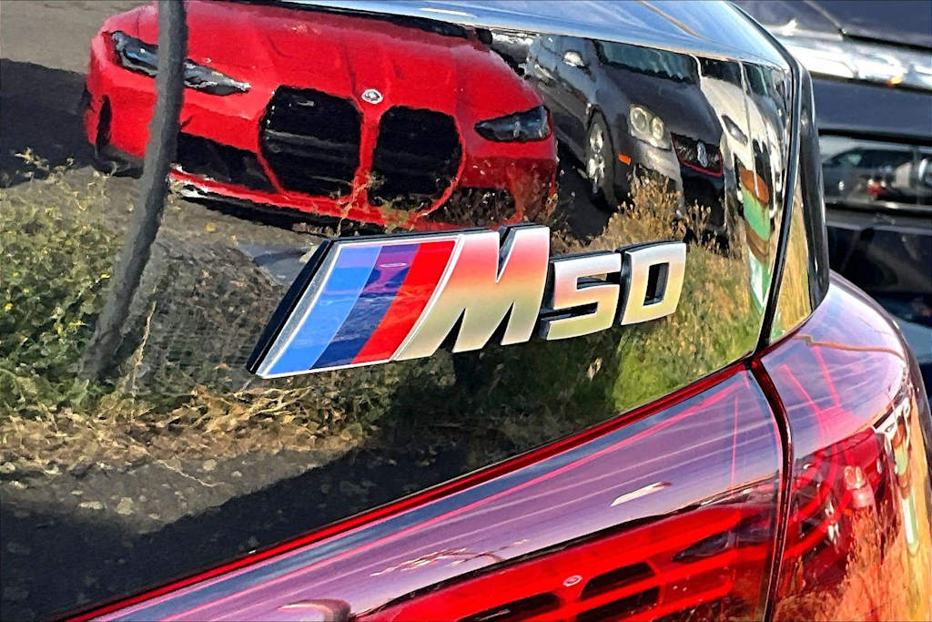 Thumbnail: 2025 BMW i4 - 6