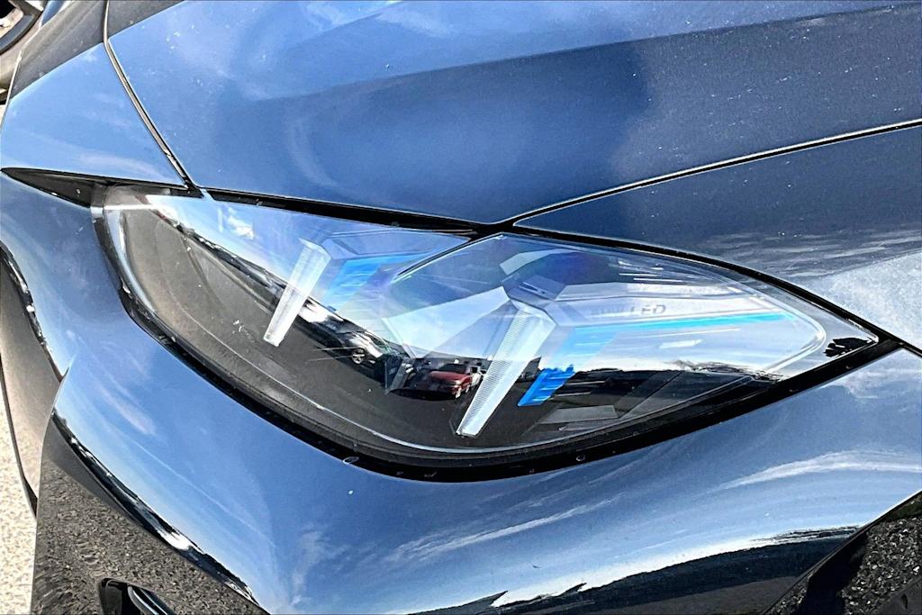 Thumbnail: 2025 BMW i4 - 16
