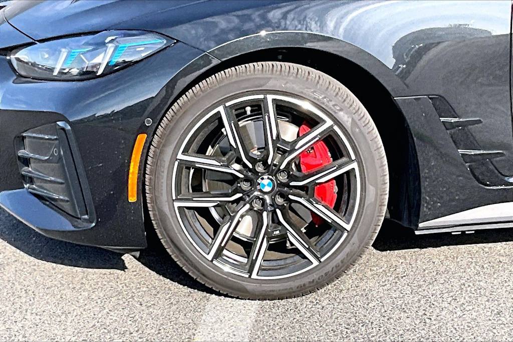 Thumbnail: 2025 BMW i4 - 7