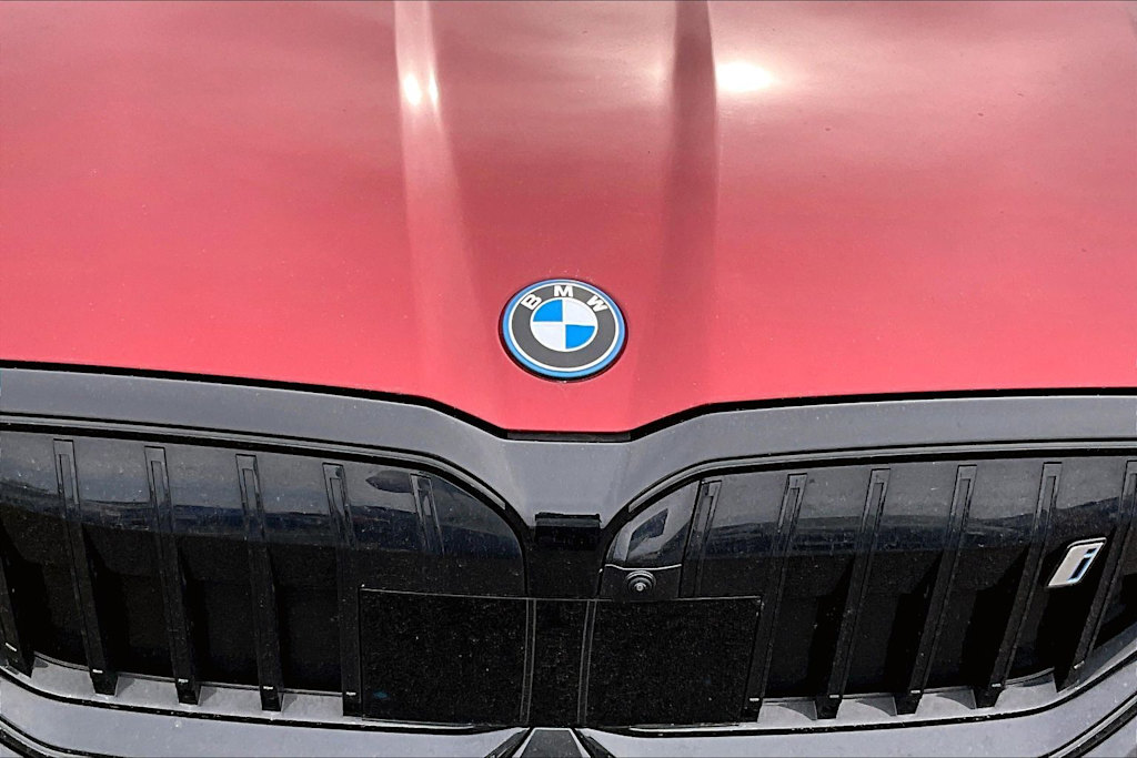 Thumbnail: 2026 BMW i5 - 19