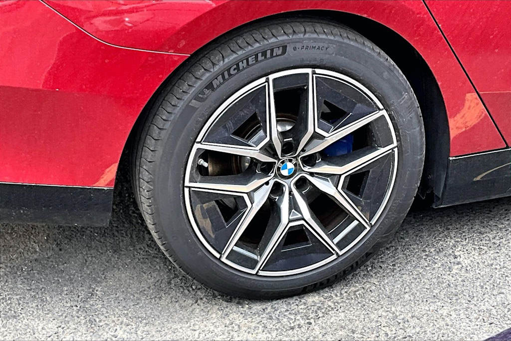 Thumbnail: 2026 BMW i5 - 21
