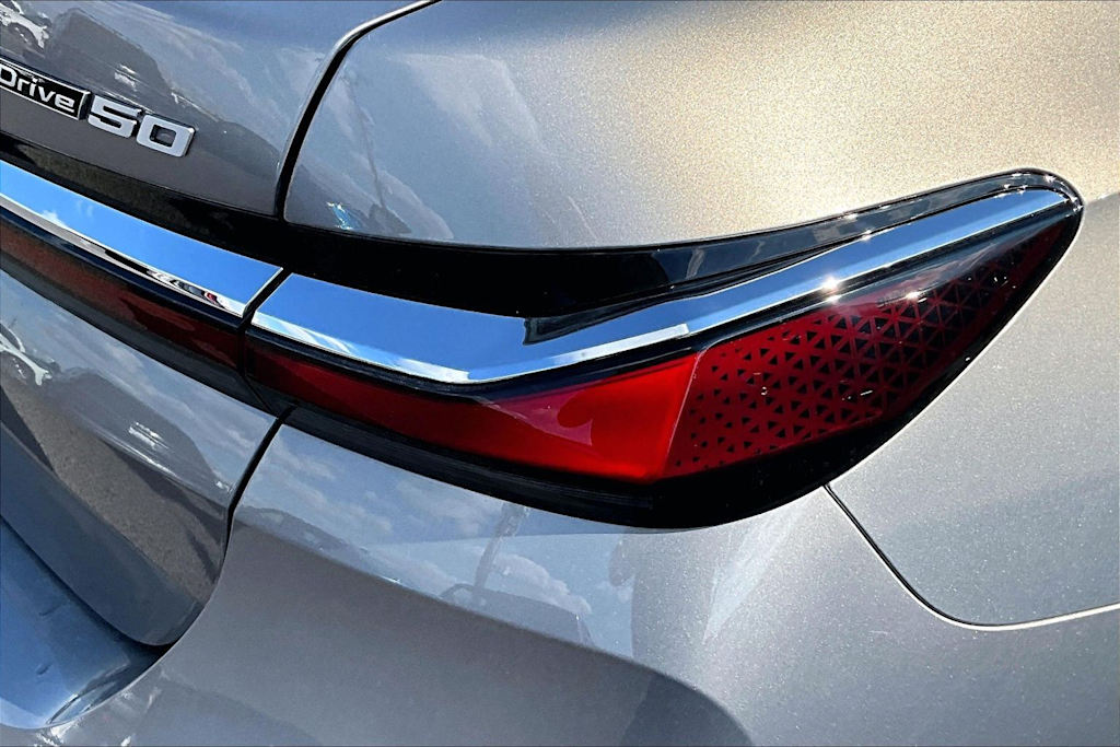 Thumbnail: 2026 BMW i7 - 13