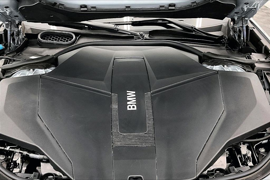 Thumbnail: 2026 BMW i7 - 9
