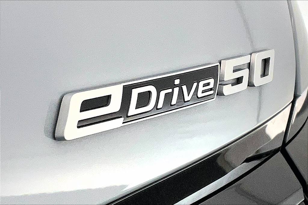 Thumbnail: 2026 BMW i7 - 7