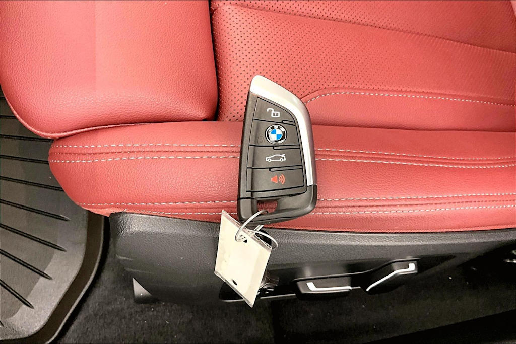 Thumbnail: 2025 BMW i4 - 20