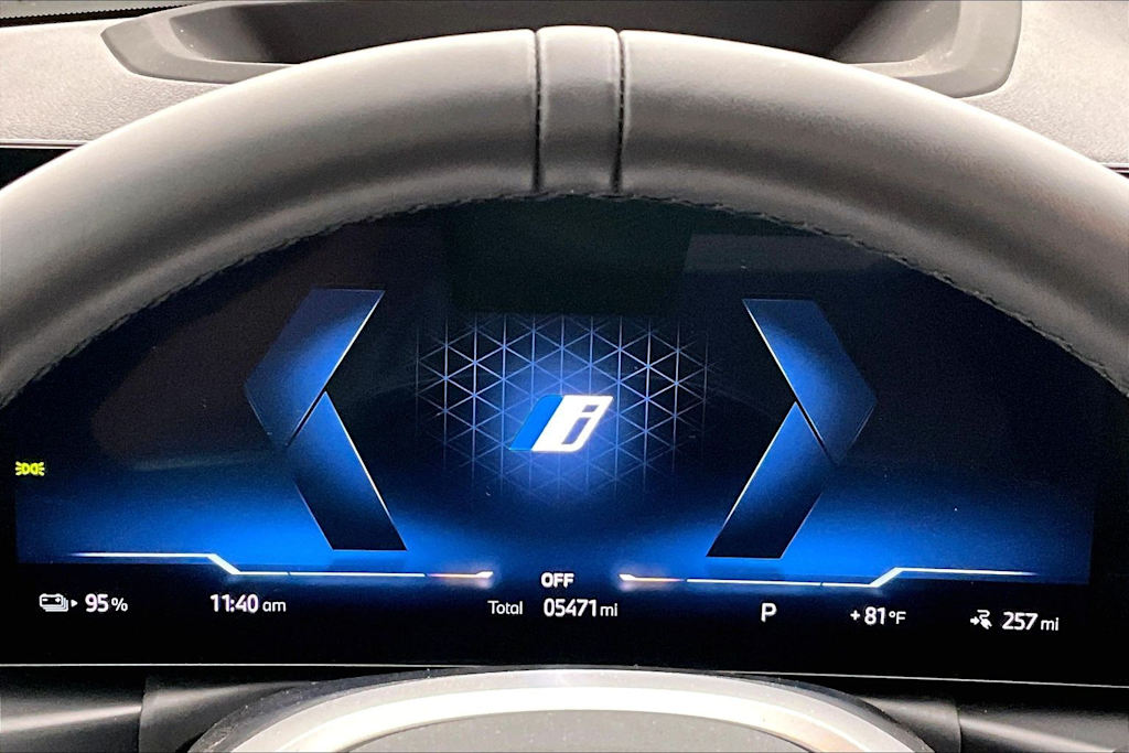 Thumbnail: 2025 BMW i4 - 16