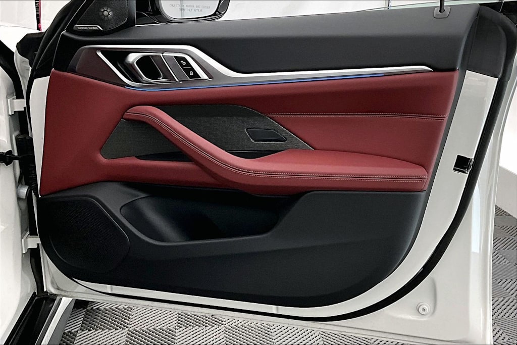 Thumbnail: 2025 BMW i4 - 28