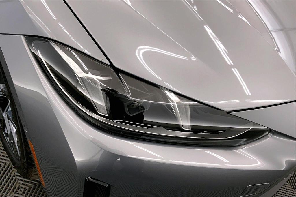 Thumbnail: 2025 BMW i4 - 31