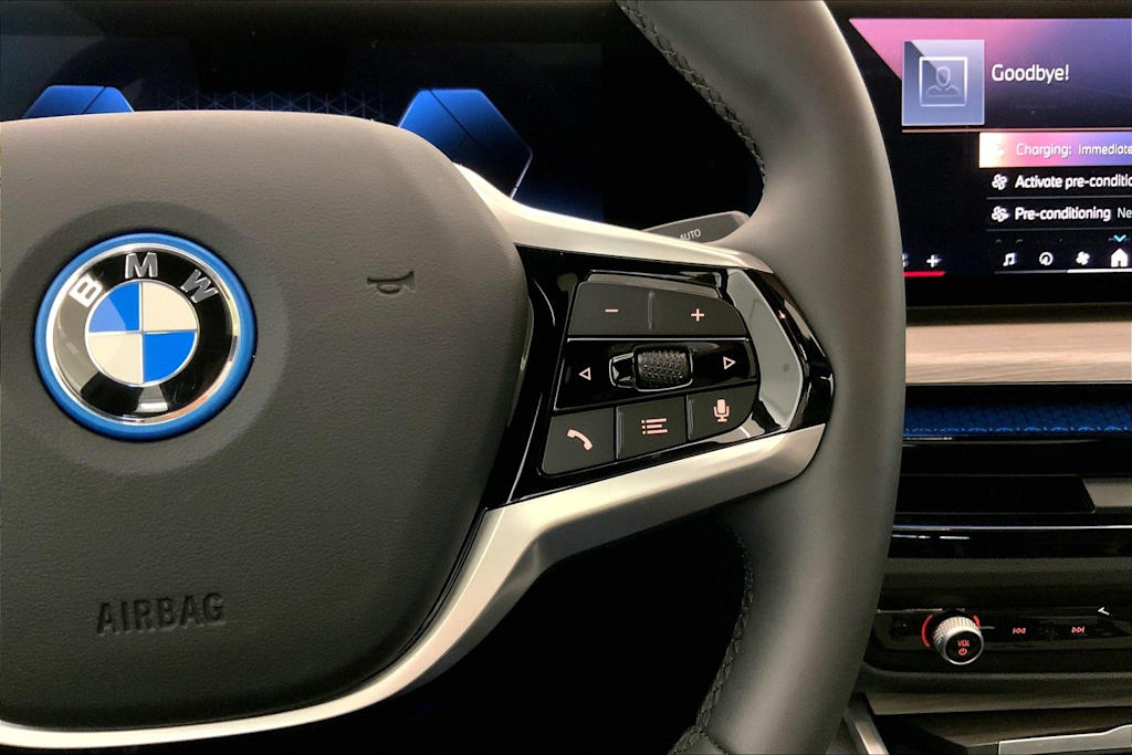 Thumbnail: 2025 BMW i4 - 26
