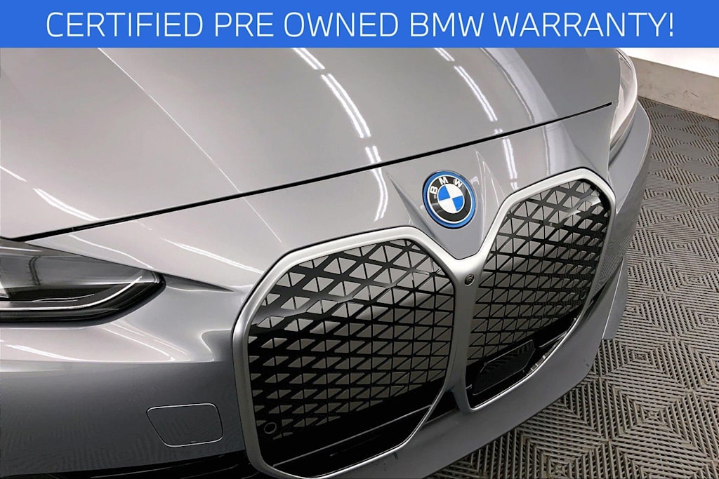 Thumbnail: 2025 BMW i4 - 34