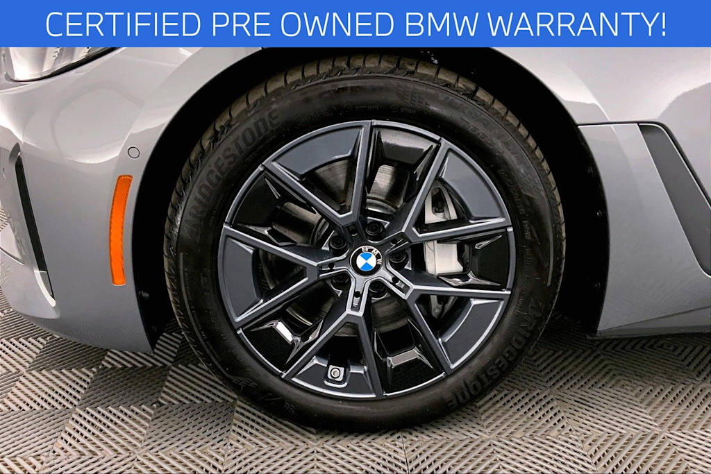 Thumbnail: 2025 BMW i4 - 8