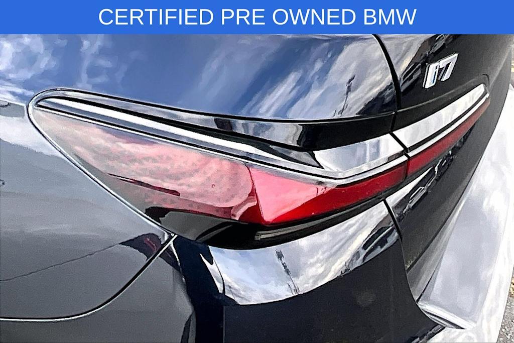 Thumbnail: 2023 BMW i7 - 15
