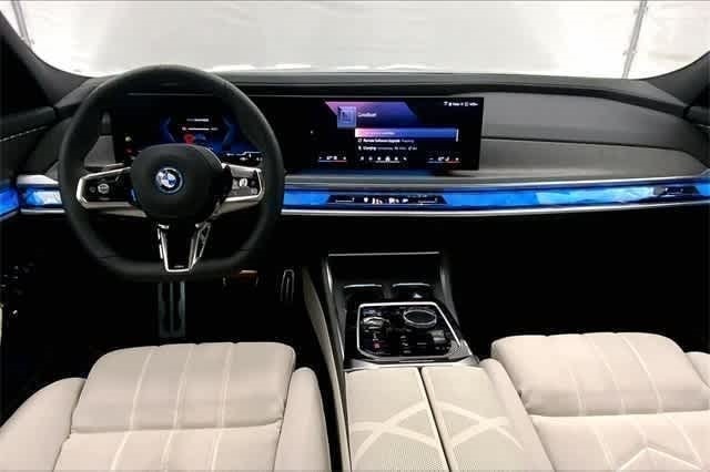 Thumbnail: 2024 BMW i7 - 8