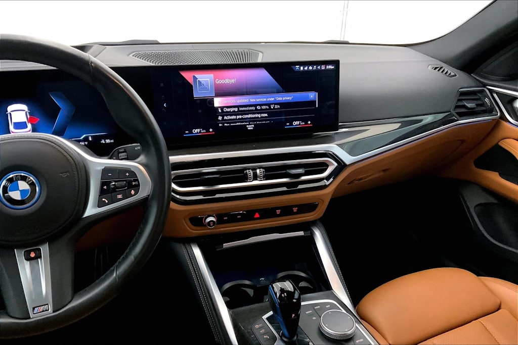 Thumbnail: 2022 BMW i4 - 15