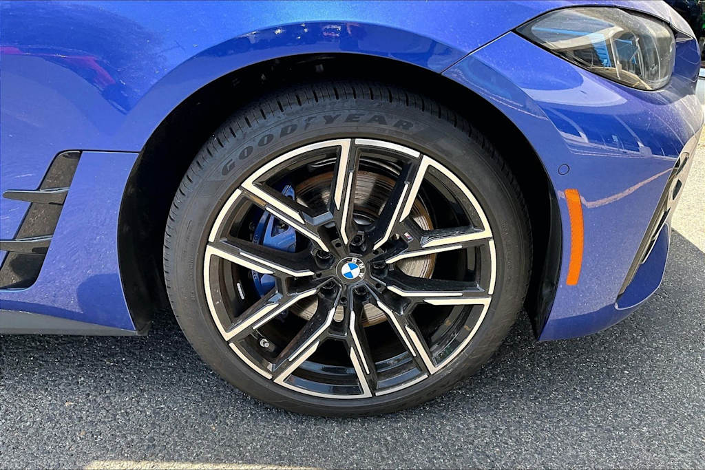 Thumbnail: 2026 BMW i4 - 14