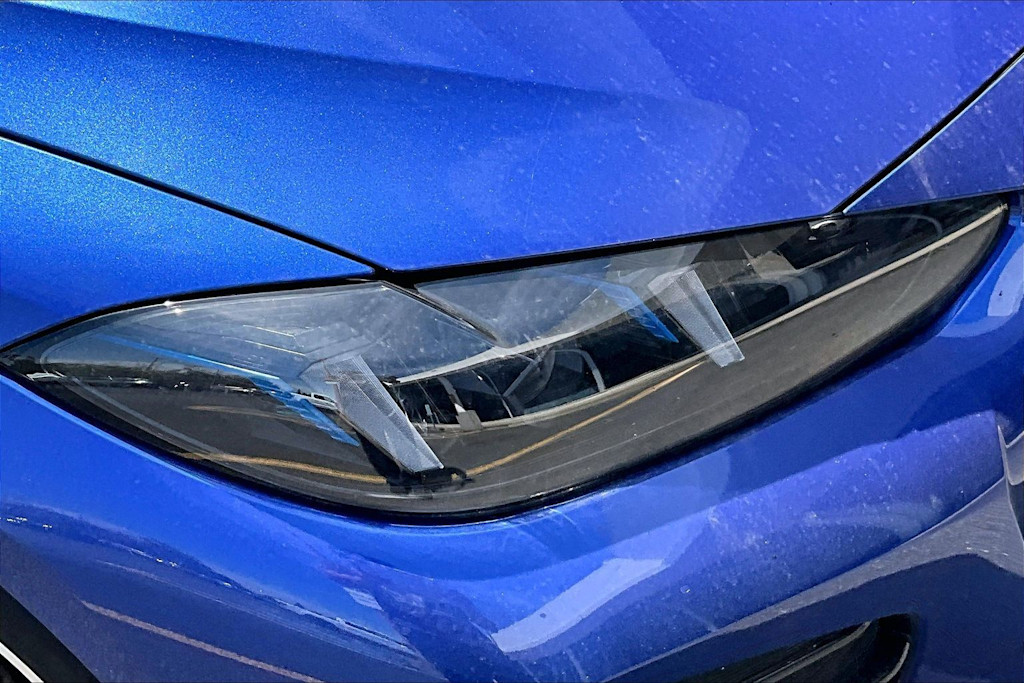 Thumbnail: 2026 BMW i4 - 9