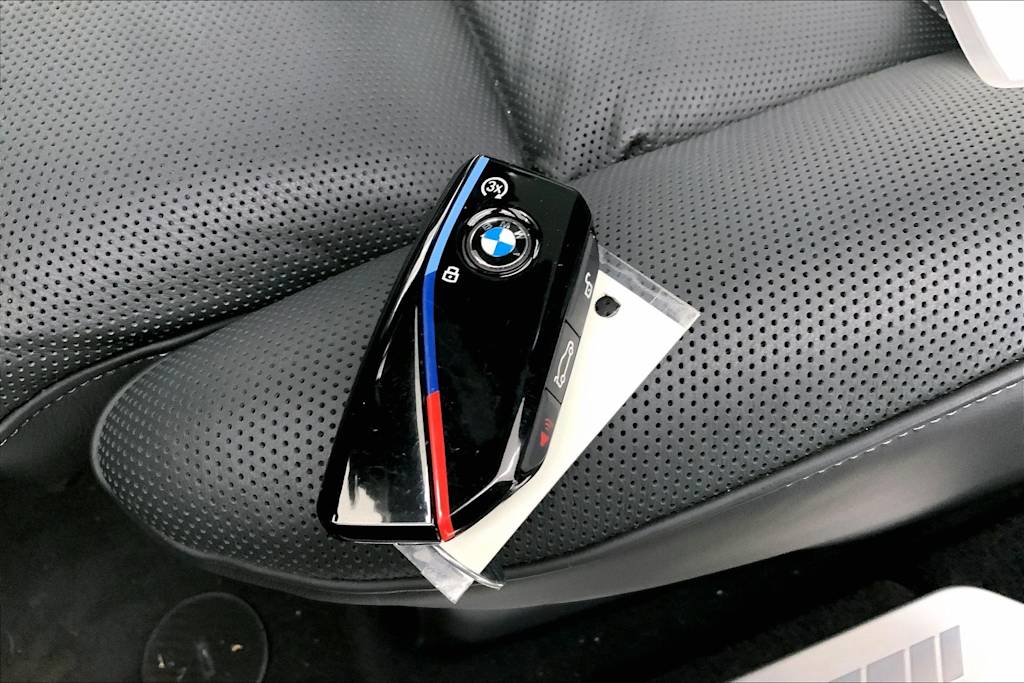 Thumbnail: 2024 BMW i7 - 22