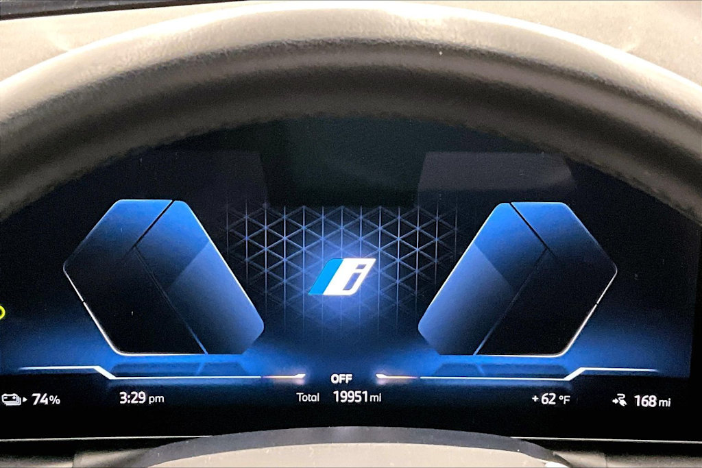 Thumbnail: 2024 BMW i4 - 17