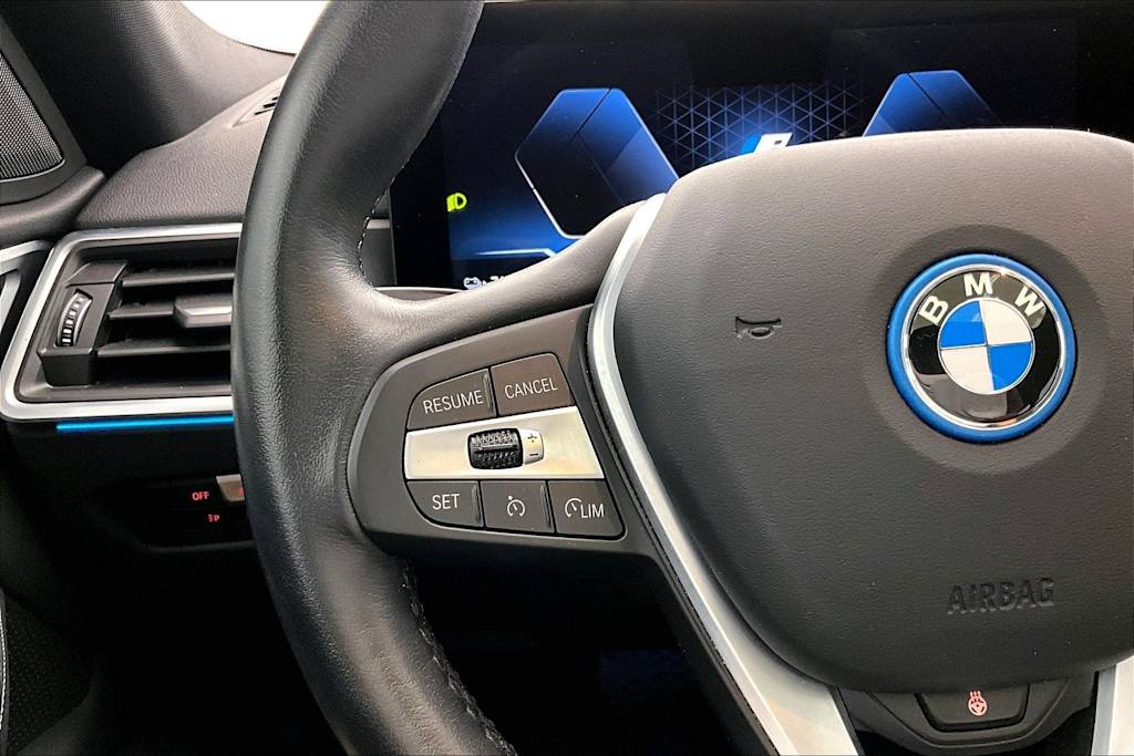 Thumbnail: 2024 BMW i4 - 25