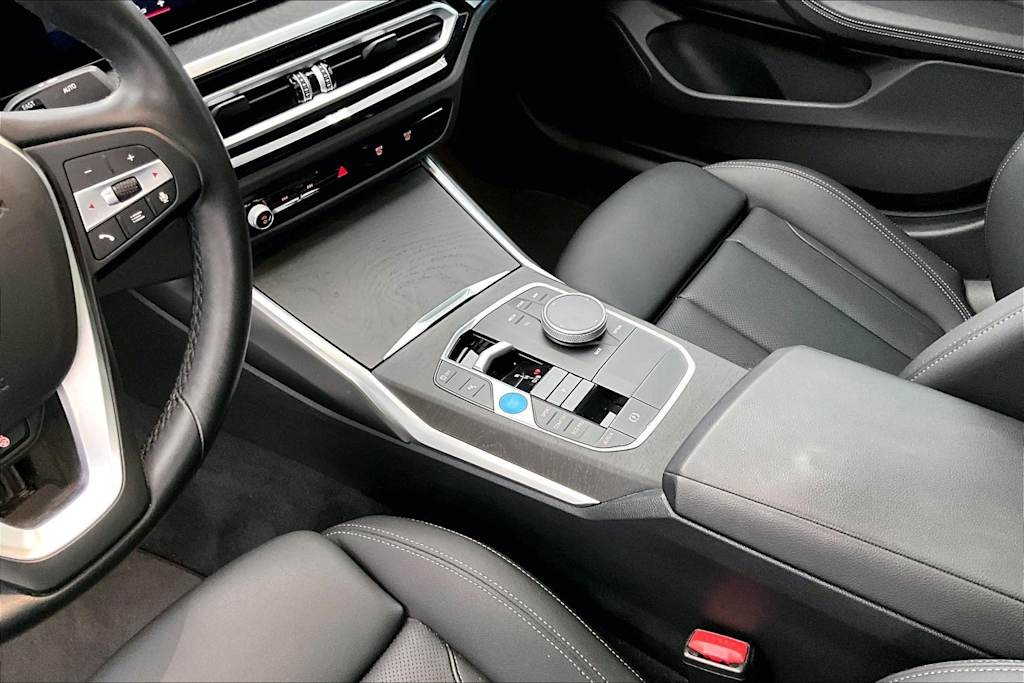 Thumbnail: 2024 BMW i4 - 16